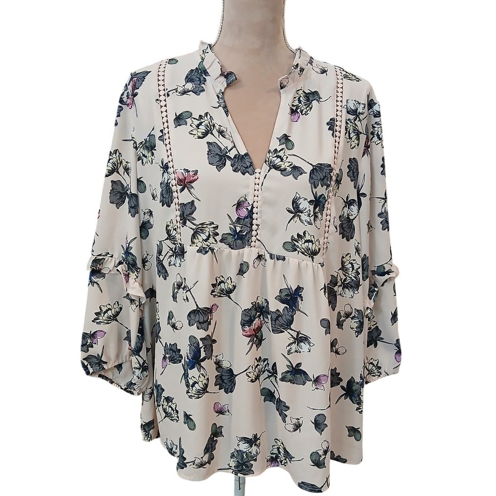 Maurices Floral Print V Neck Blouse Women's XXL Pink Crochet Cottagecore